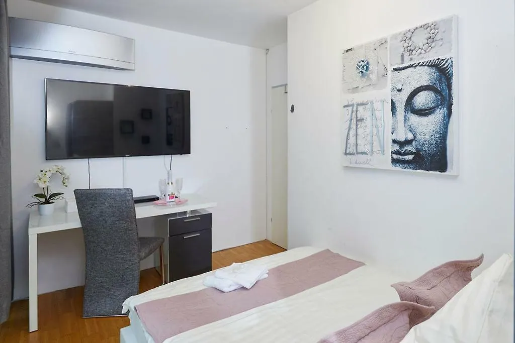 Twin Tower Apartments فيينا النمسا